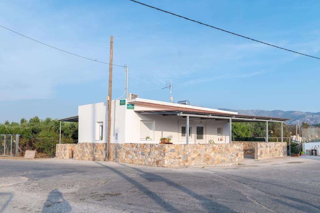Appartement Zografia - Charming House Near The Coast à Marmari  Extérieur photo