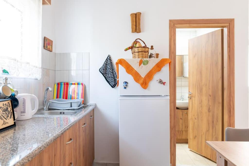 Appartement Zografia - Charming House Near The Coast à Marmari  Extérieur photo