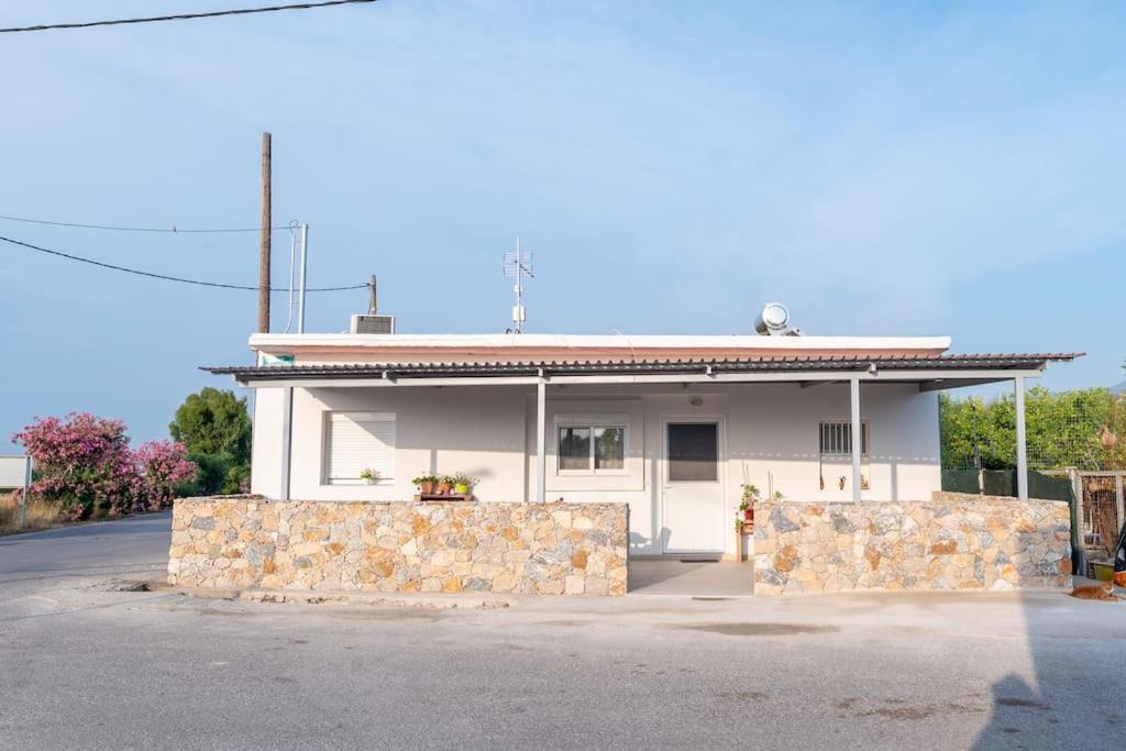 Appartement Zografia - Charming House Near The Coast à Marmari  Extérieur photo